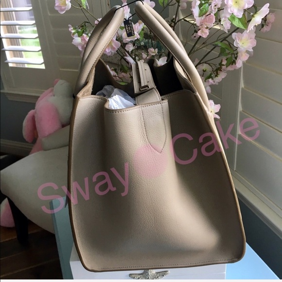 Céline MEDIUM PHANTOM BAG IN GRAINED CALFSKIN - Picture 4 of 7